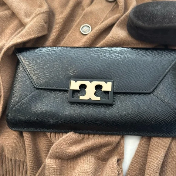 Tory Burch Clutch 10x5 - Picture 6 of 9